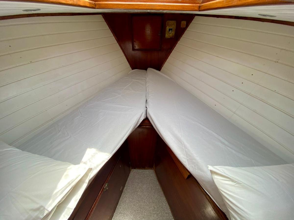 Fantastico Velero En Barcelona Hotel Сант Адриа де Бесос Екстериор снимка