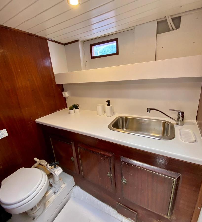 Fantastico Velero En Barcelona Hotel Сант Адриа де Бесос Екстериор снимка